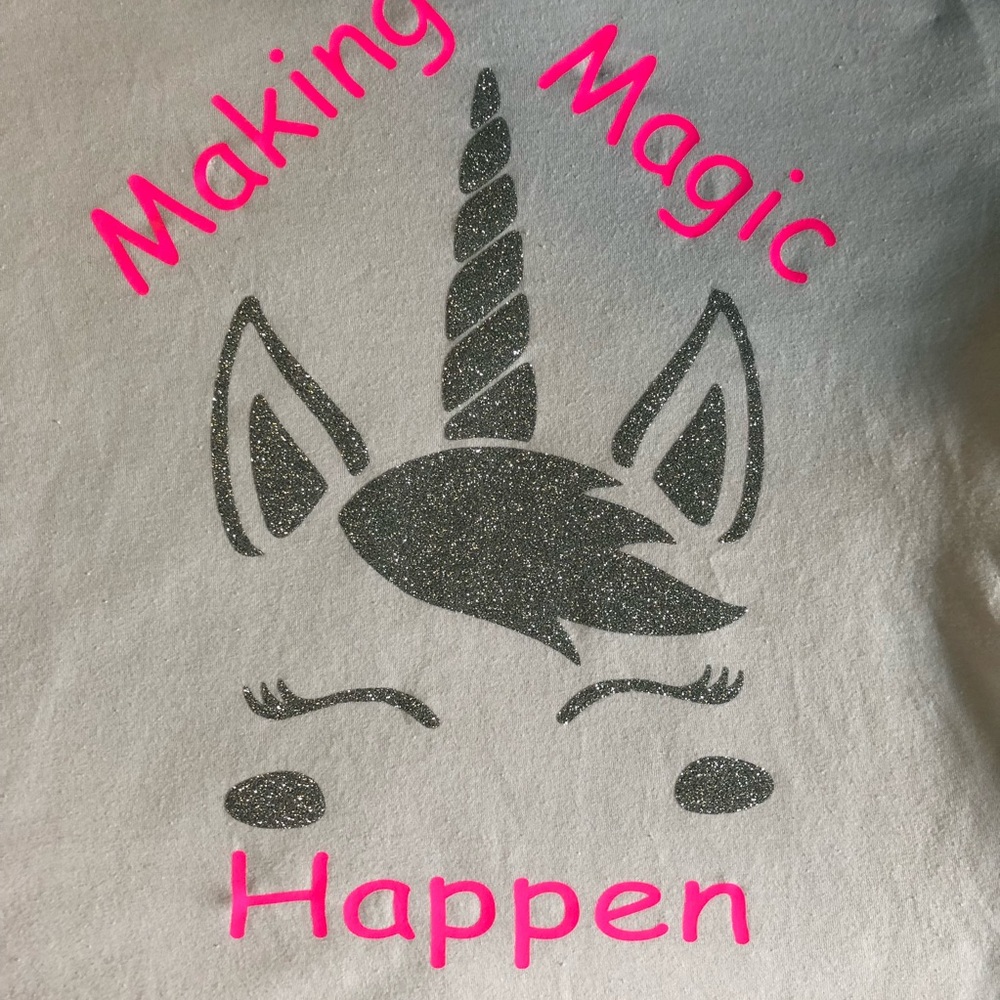 Making Magic Happen Unicorn 濾 T-shirt